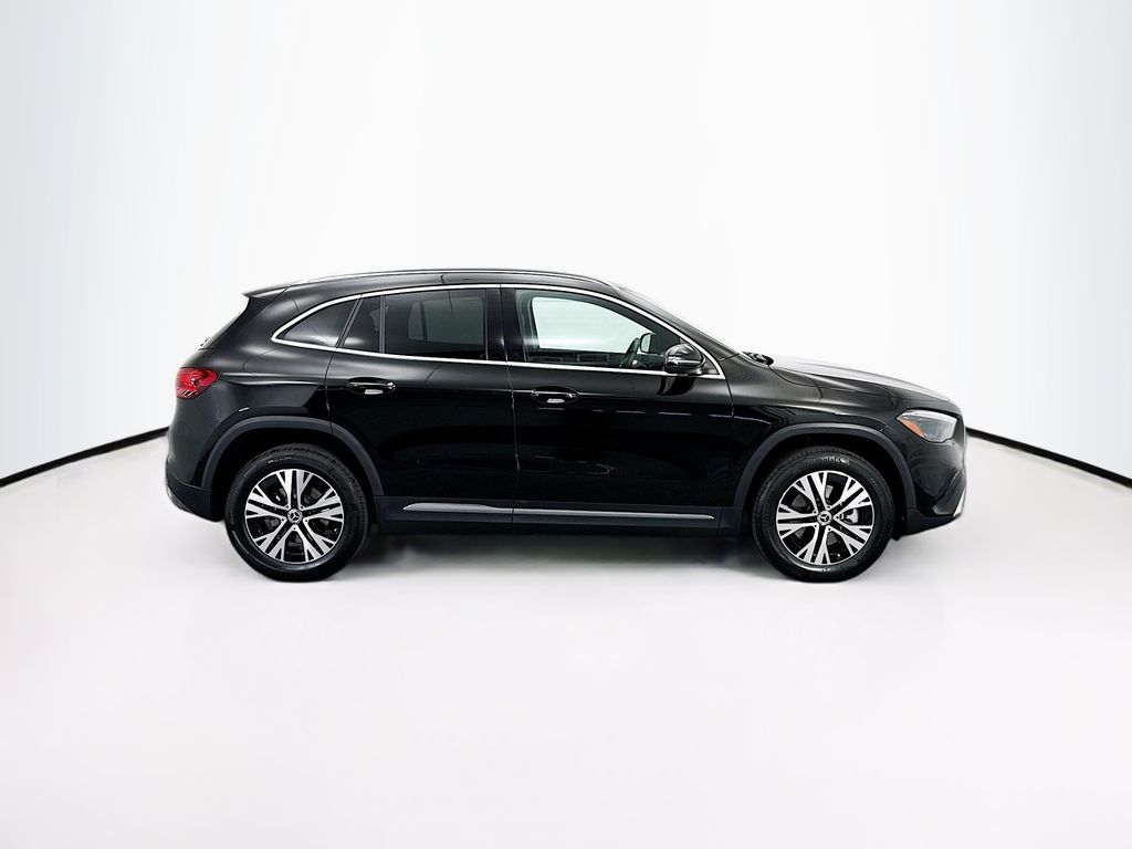 Thumbnail: 2025 Mercedes-Benz GLA - 4