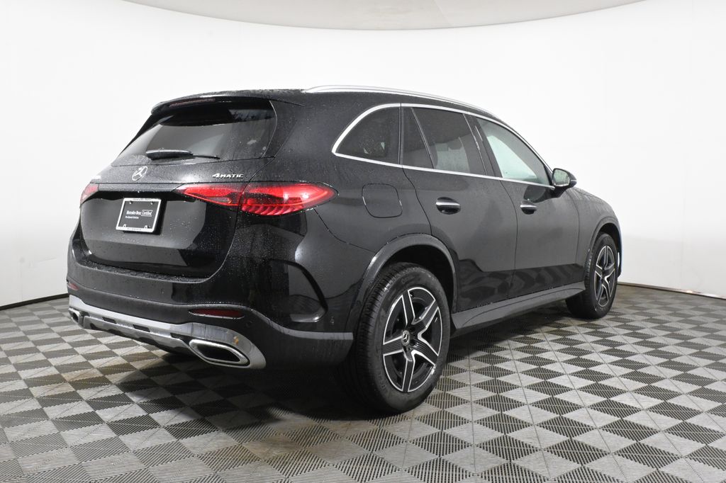 Thumbnail: 2026 Mercedes-Benz GLC - 7