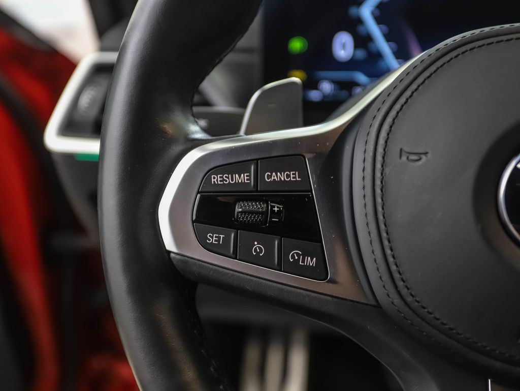 Thumbnail: 2023 BMW 3 Series - 12