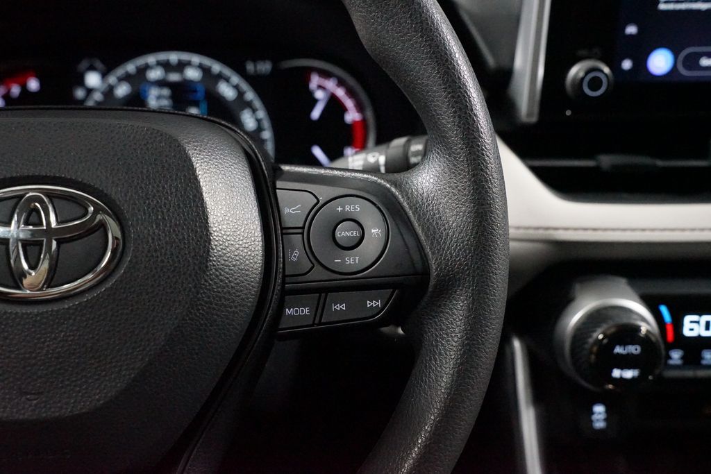 Thumbnail: 2024 Toyota RAV4 - 13