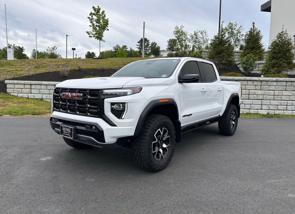 View vehicle photo 3