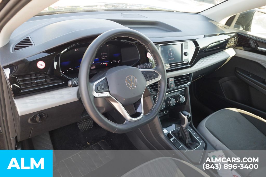 2024 Volkswagen Taos S photo 12