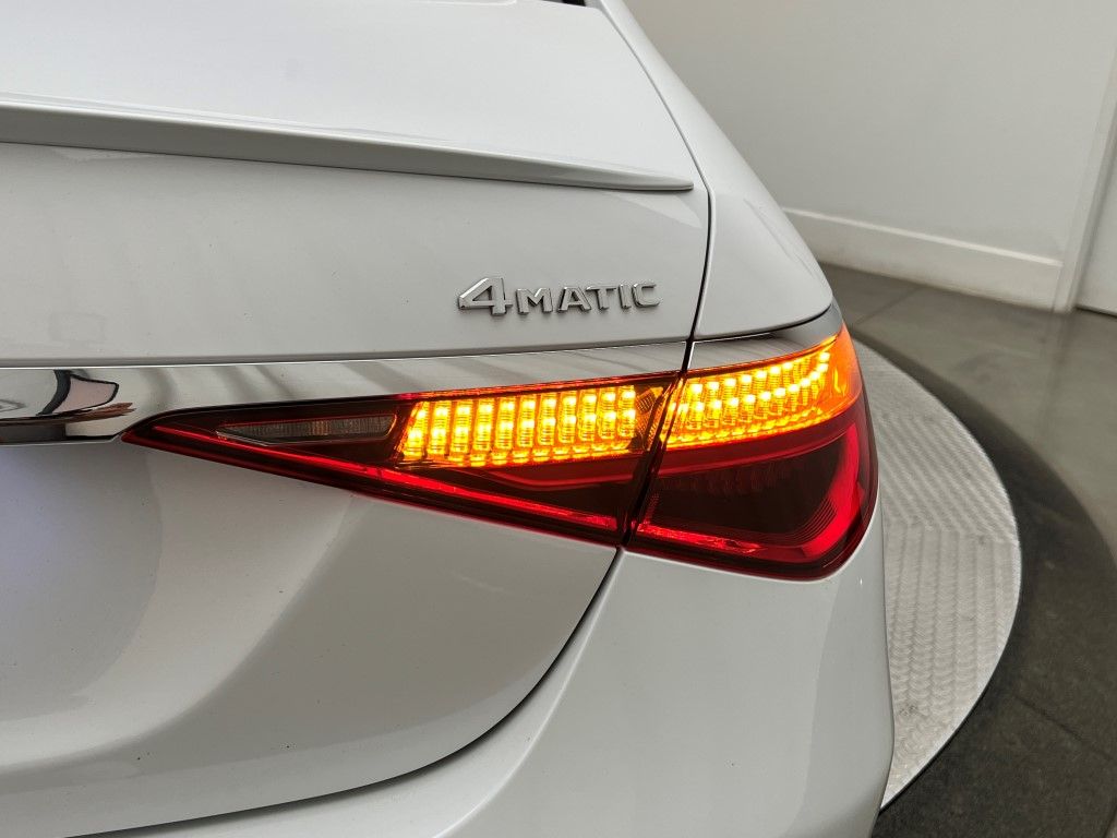 Thumbnail: 2024 Mercedes-Benz S-Class - 9