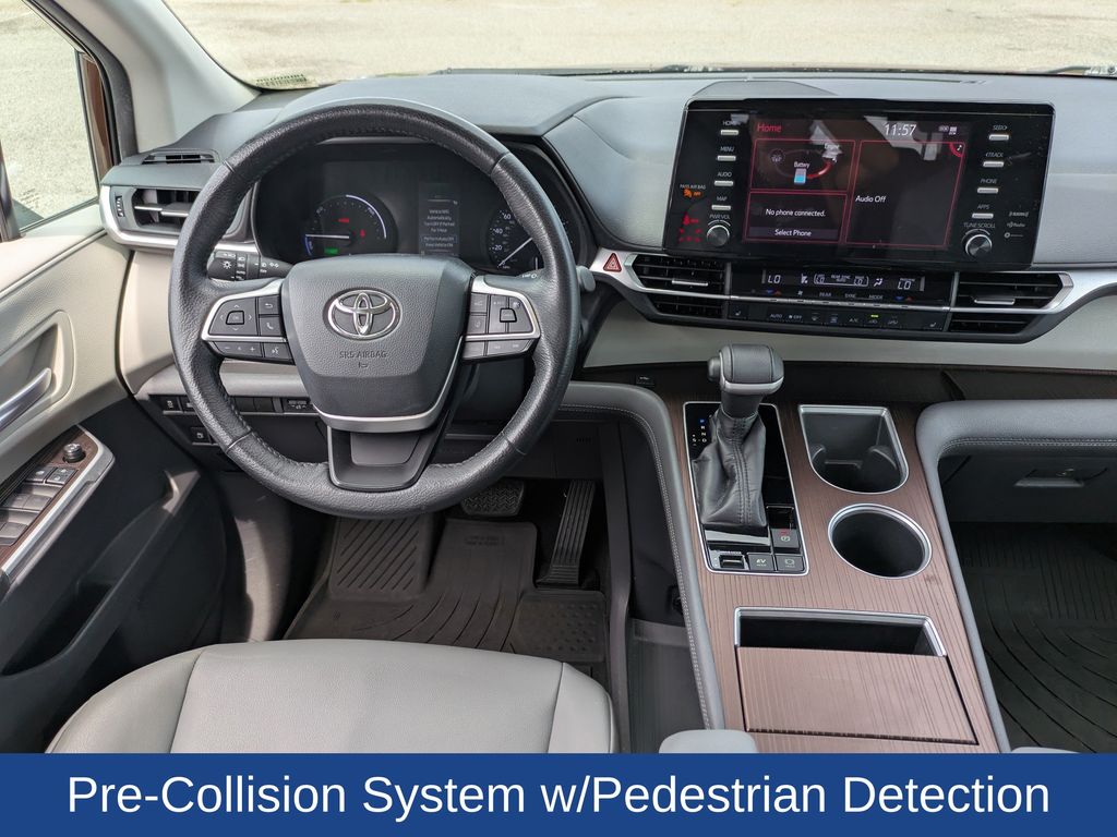 2021 Toyota Sienna XLE