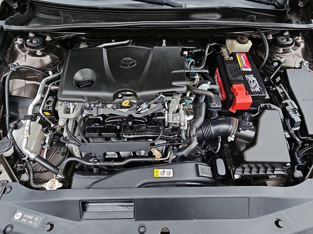 Thumbnail: 2018 Toyota Camry - 27