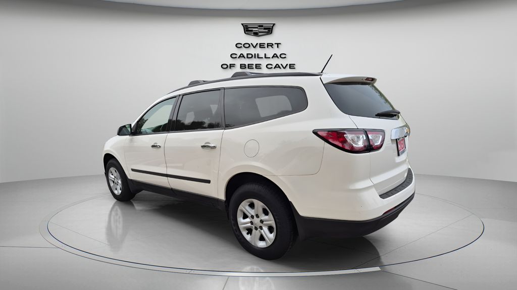Used 2015 White Chevrolet LS image 7
