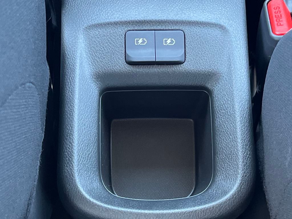 2025 Nissan Versa 1.6 S photo