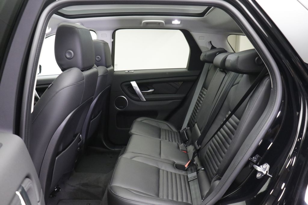 Thumbnail: 2020 Land Rover Discovery Sport - 10