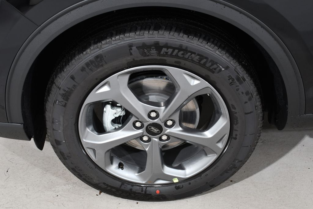 New 2026 Black Ford ST-Line Select Hybrid image 24