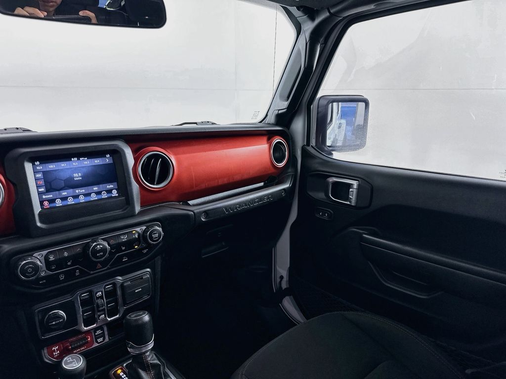 Thumbnail: 2021 Jeep Wrangler - 22
