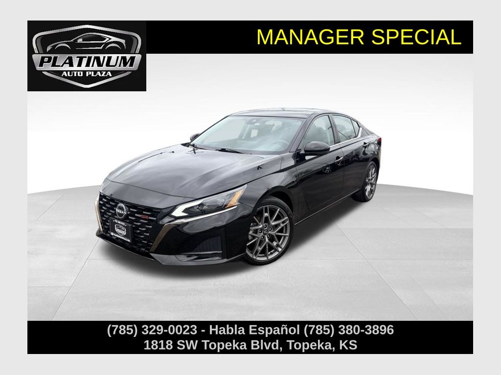 Super Black Clearcoat 2024 Nissan Altima Sedan Front-Wheel Drive Continuously Variable Transmission