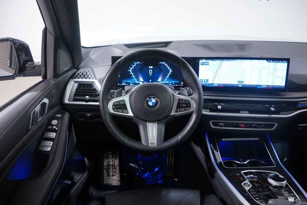 Thumbnail: 2023 BMW X7 - 12