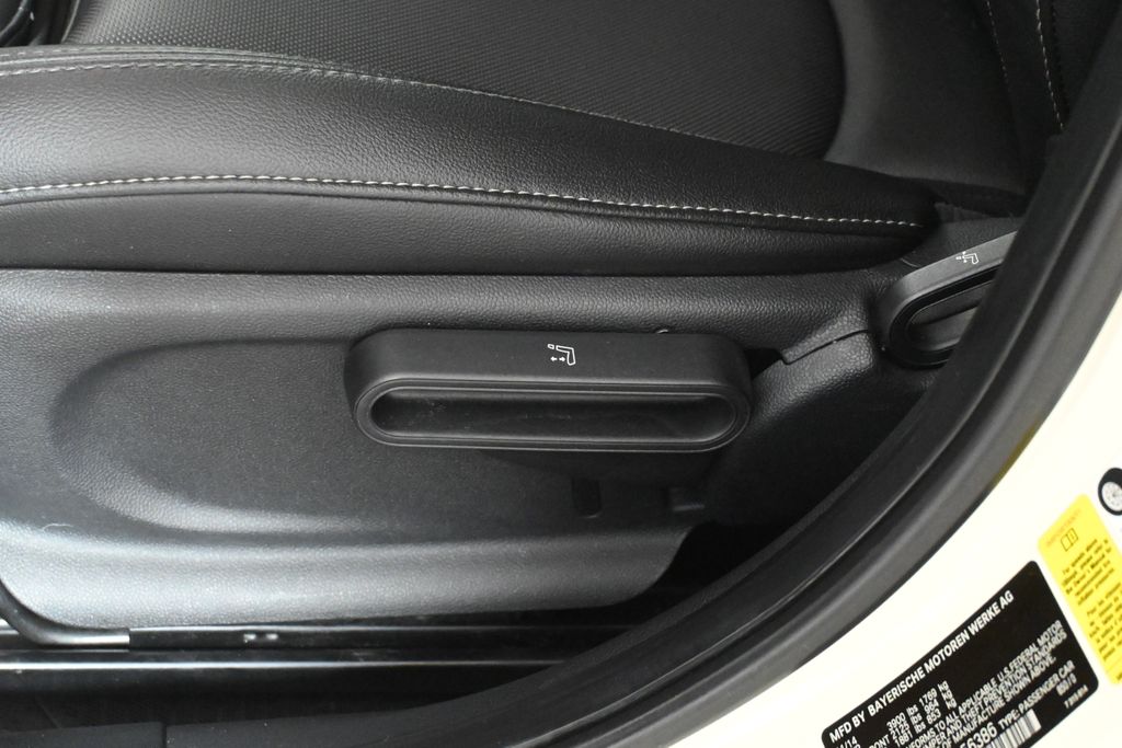 2015 MINI Cooper Base 25