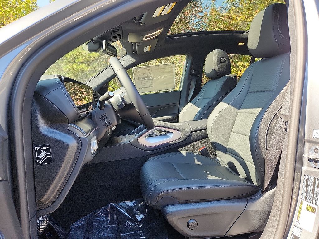 Thumbnail: 2026 Mercedes-Benz GLE - 9