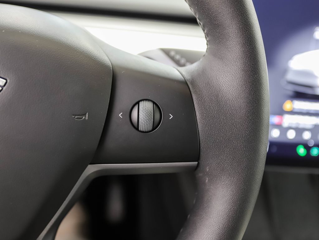 Thumbnail: 2024 Tesla Model Y - 13