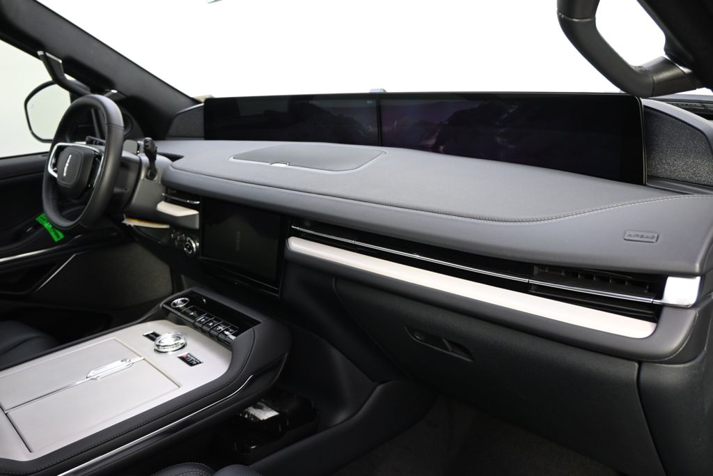 New 2026 Black Lincoln Reserve image 15