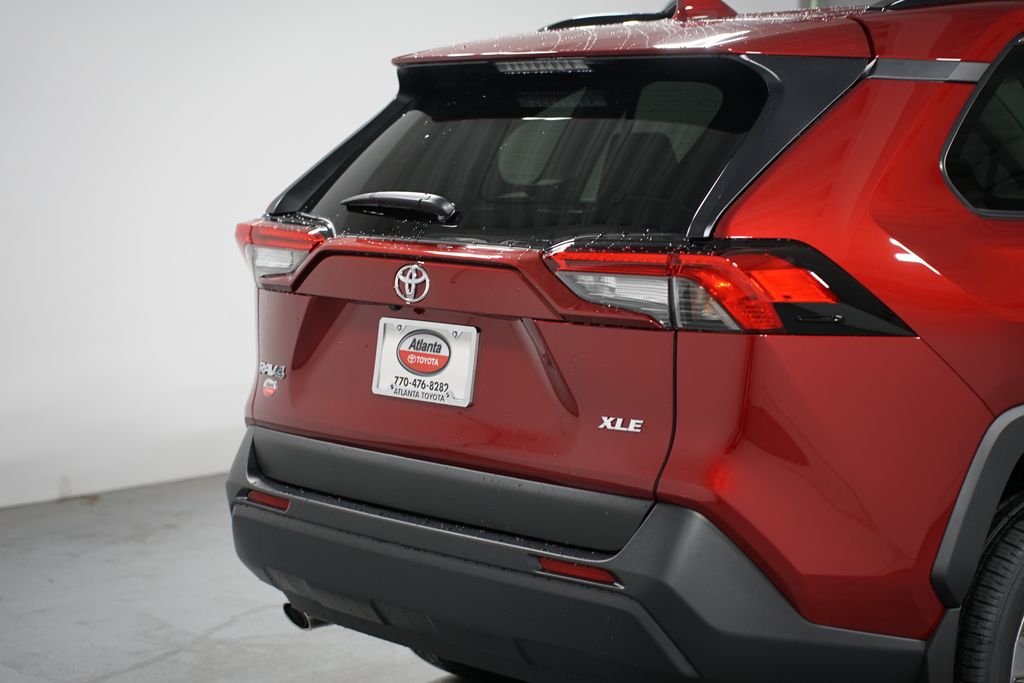 2025 Toyota RAV4 XLE Premium 9