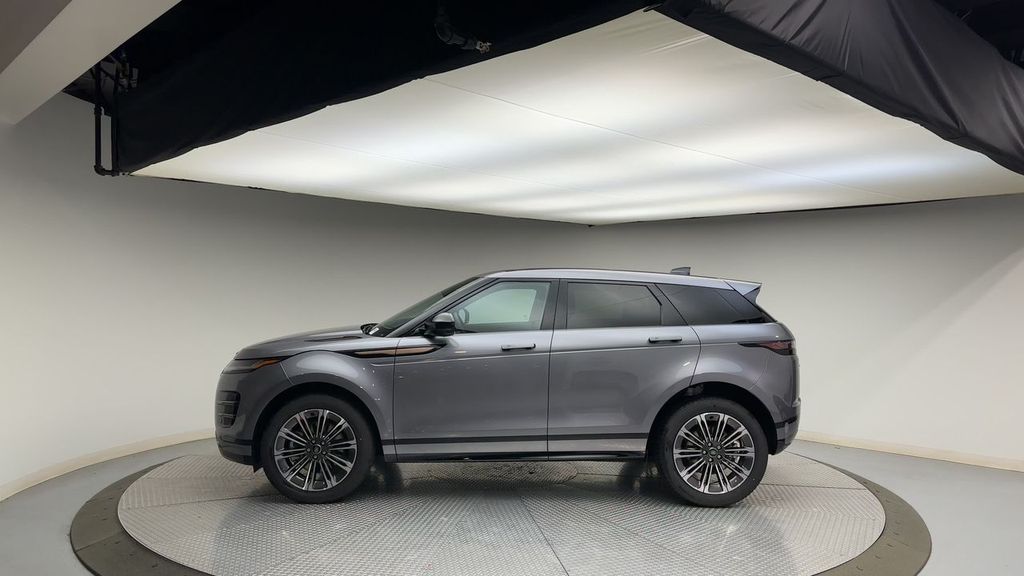 2025 Land Rover Range Rover Evoque Dynamic 5