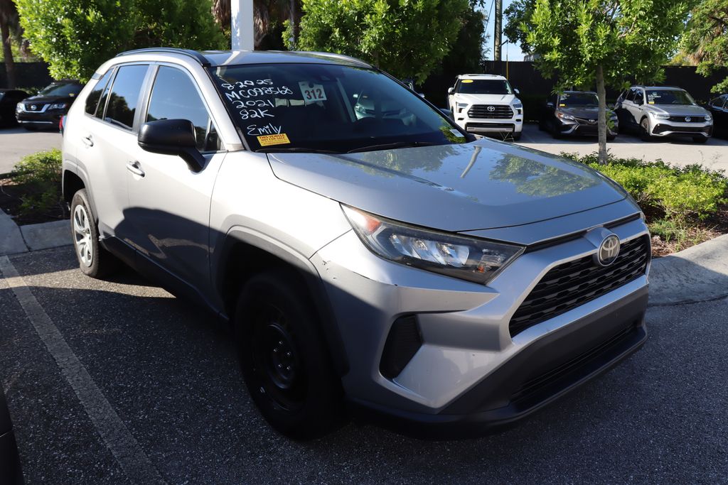 Thumbnail: 2021 Toyota RAV4 - 6