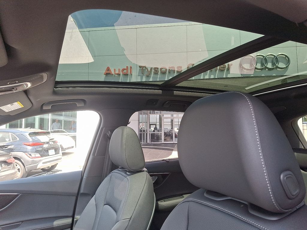 2025 Audi Q7  12
