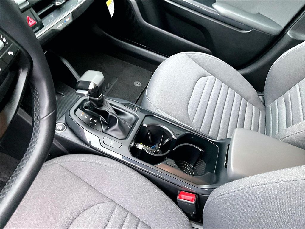 2025 Kia K4 — photo 20