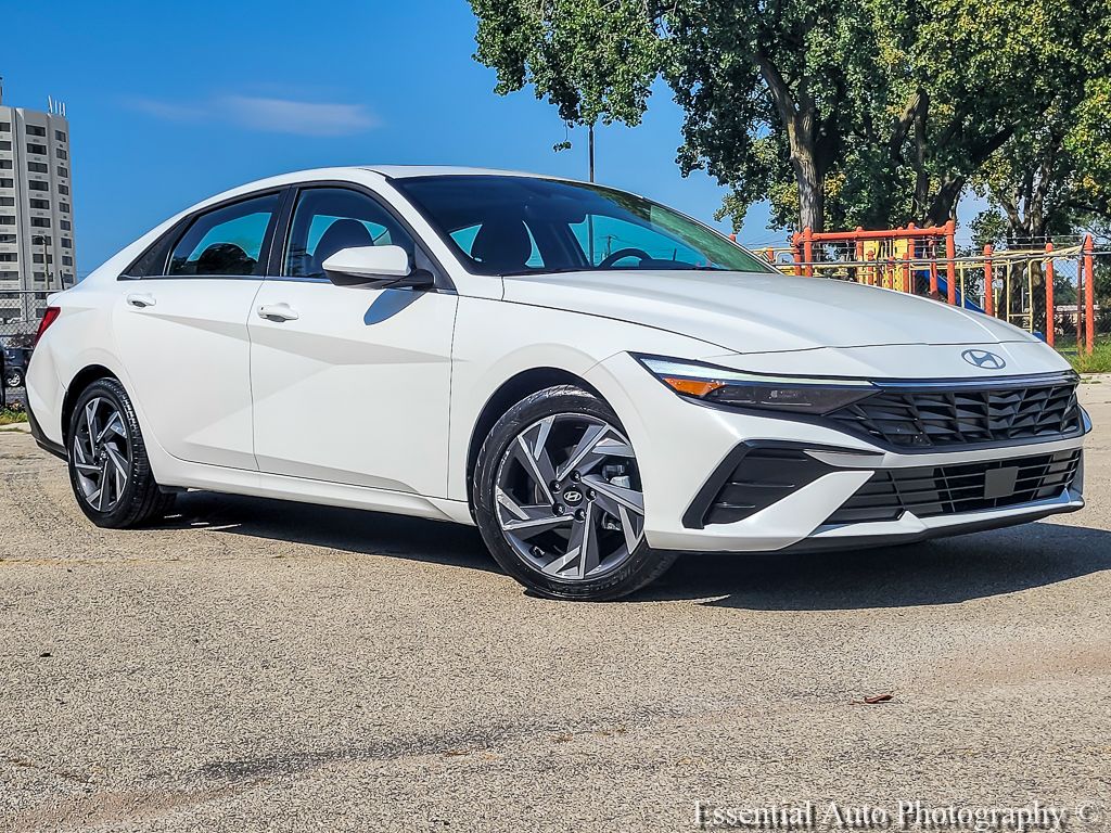 2025 Hyundai Elantra SEL Convenience FWD