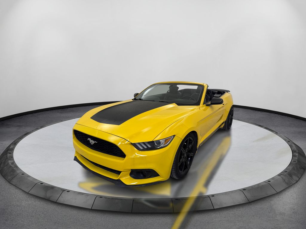 2015 Ford Mustang EcoBoost Convertible Premium's photo