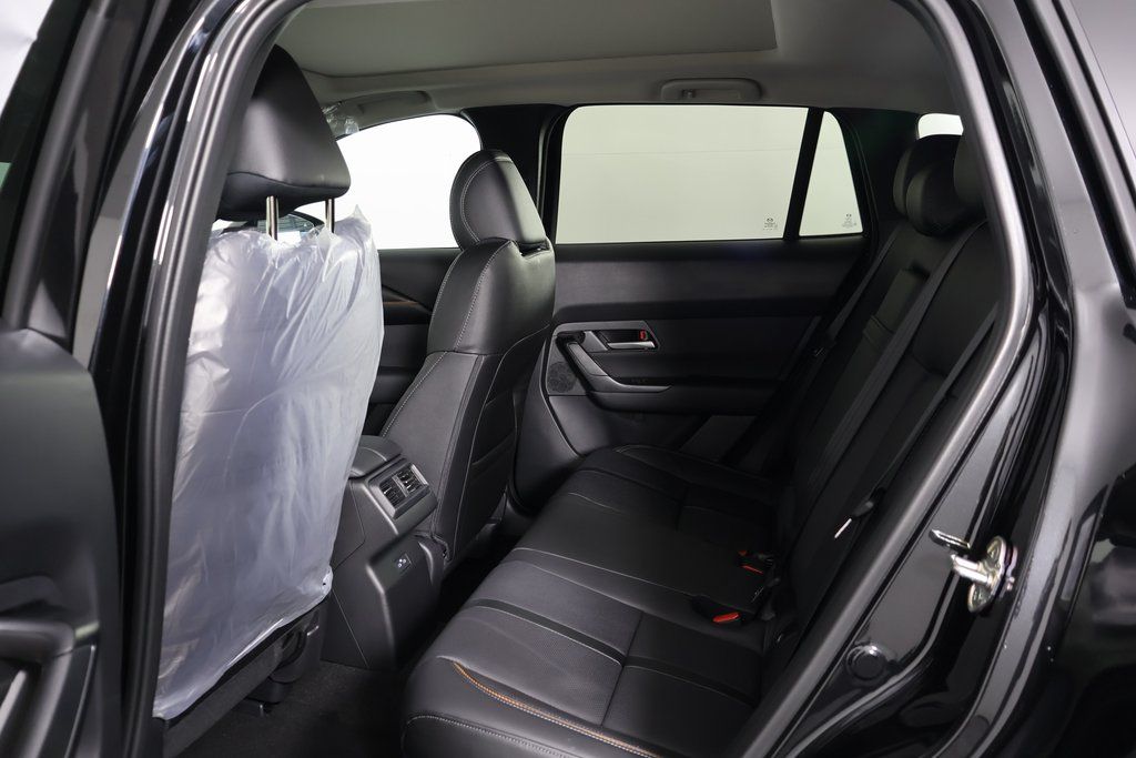 Thumbnail: 2026 Mazda CX-50 - 6