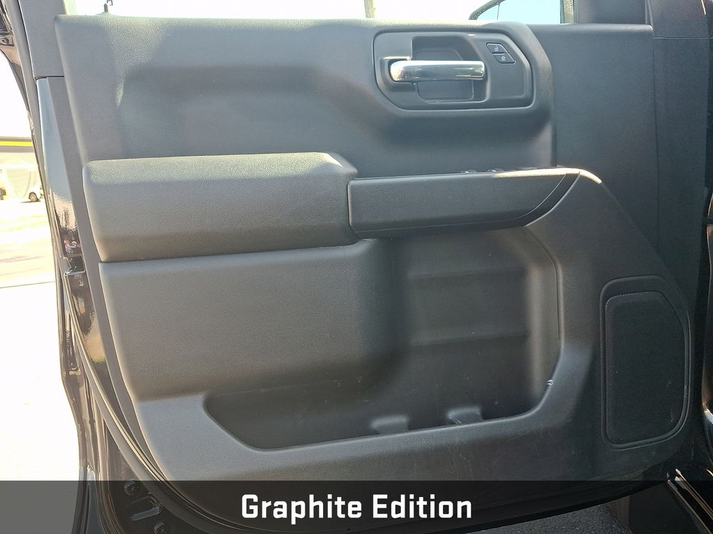 2024 GMC Sierra 1500 Pro Black at South Hills CDJR