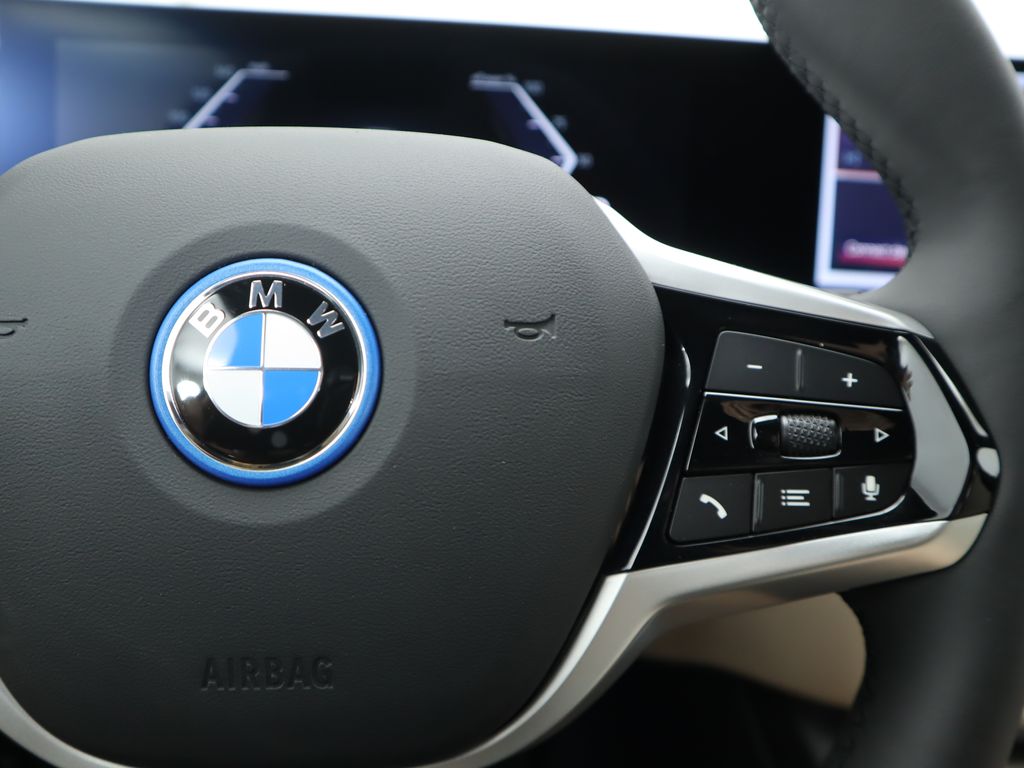 2025 BMW i4 eDrive40 12