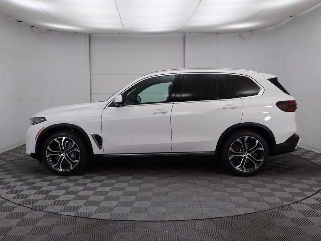 2025 BMW X5 xDrive40i 8