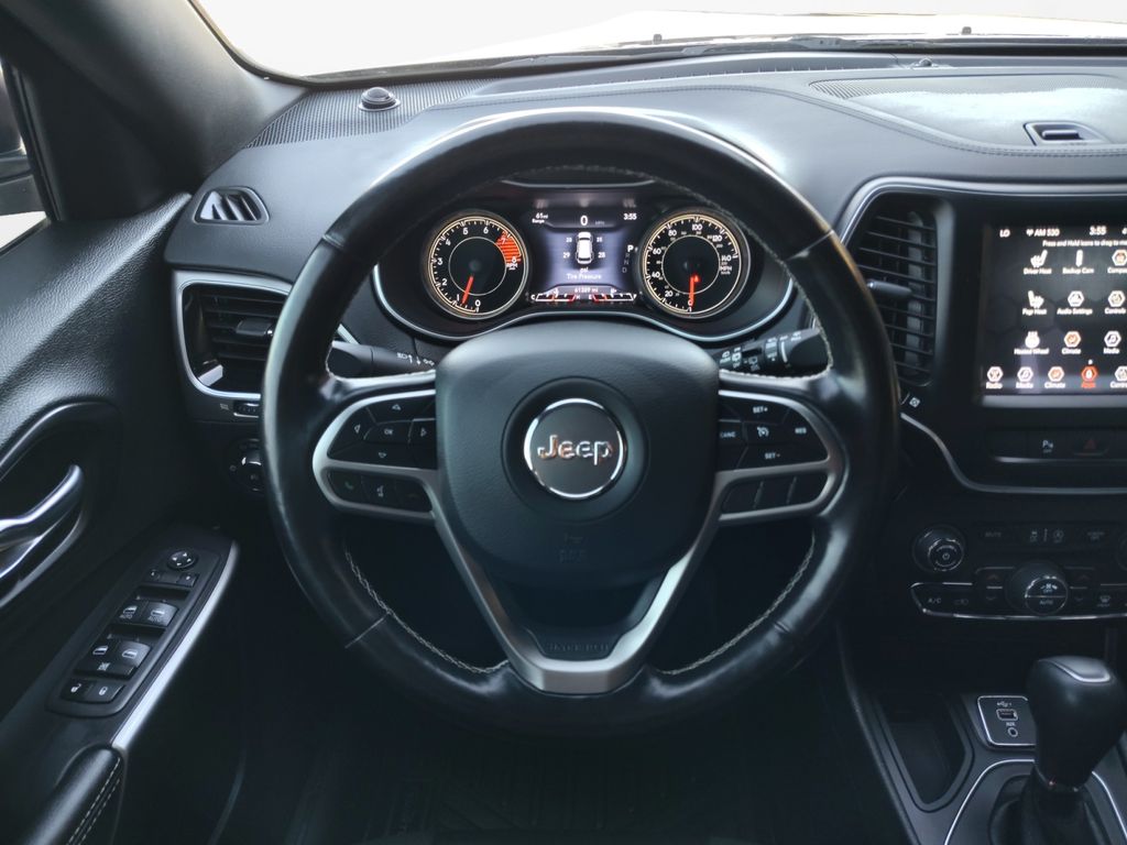 Used Car 2021 Jeep Cherokee  Latitude Lux For Sale Under $20,000 In Austin, Texas