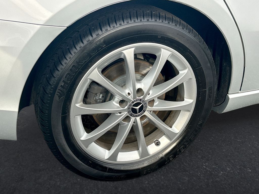 Thumbnail: 2021 Mercedes-Benz A-Class - 28
