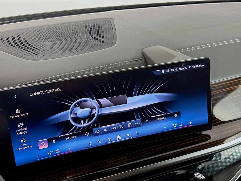 Thumbnail: 2026 BMW X5 - 14