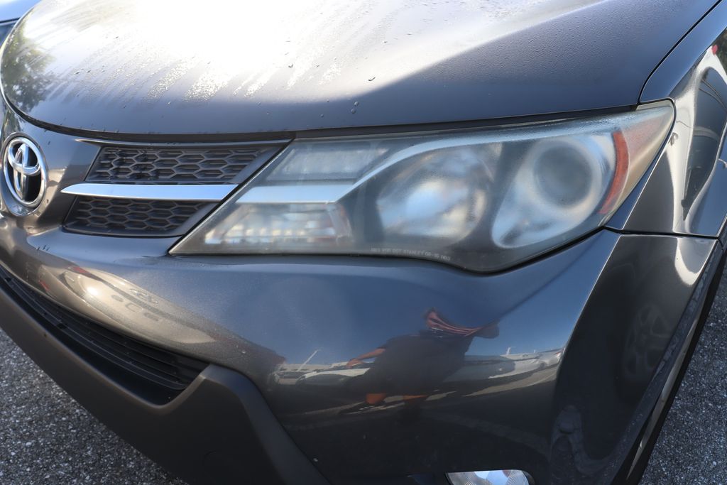 Thumbnail: 2015 Toyota RAV4 - 3