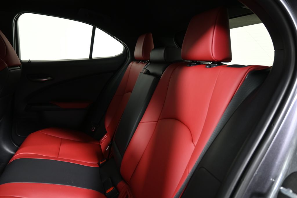 Thumbnail: 2025 Lexus UX - 4