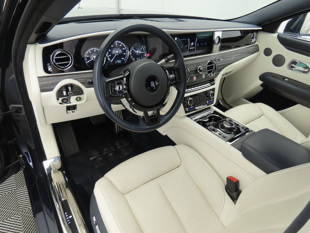 2022 Rolls-Royce Ghost  9