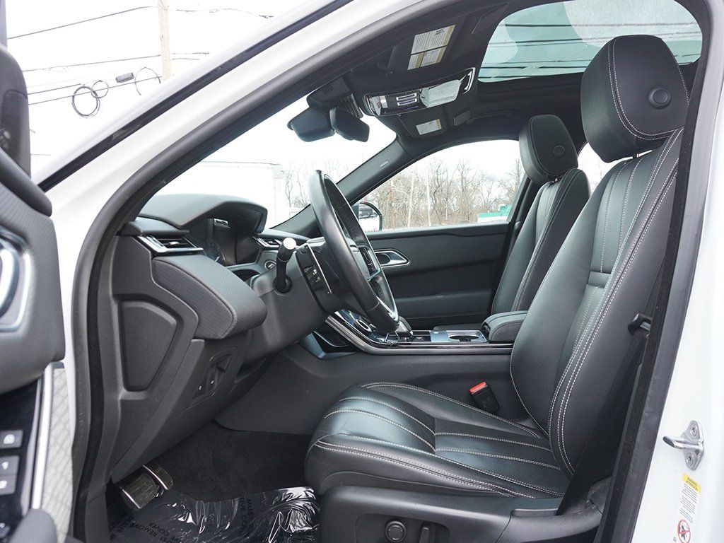 Used 2023 White Land Rover HST image 34
