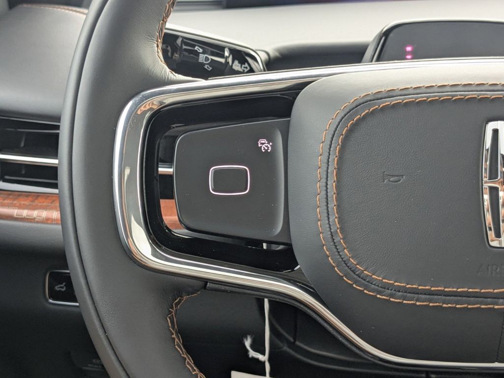 2025 Lincoln Navigator Black Label L