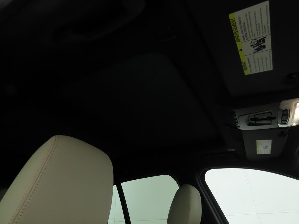 Thumbnail: 2021 BMW X1 - 17