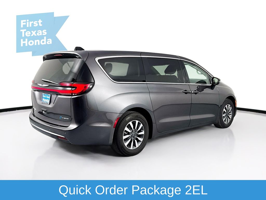 Used Car 2023 Chrysler Pacifica Hybrid  Touring L For Sale Under $20,000 In Austin, Texas