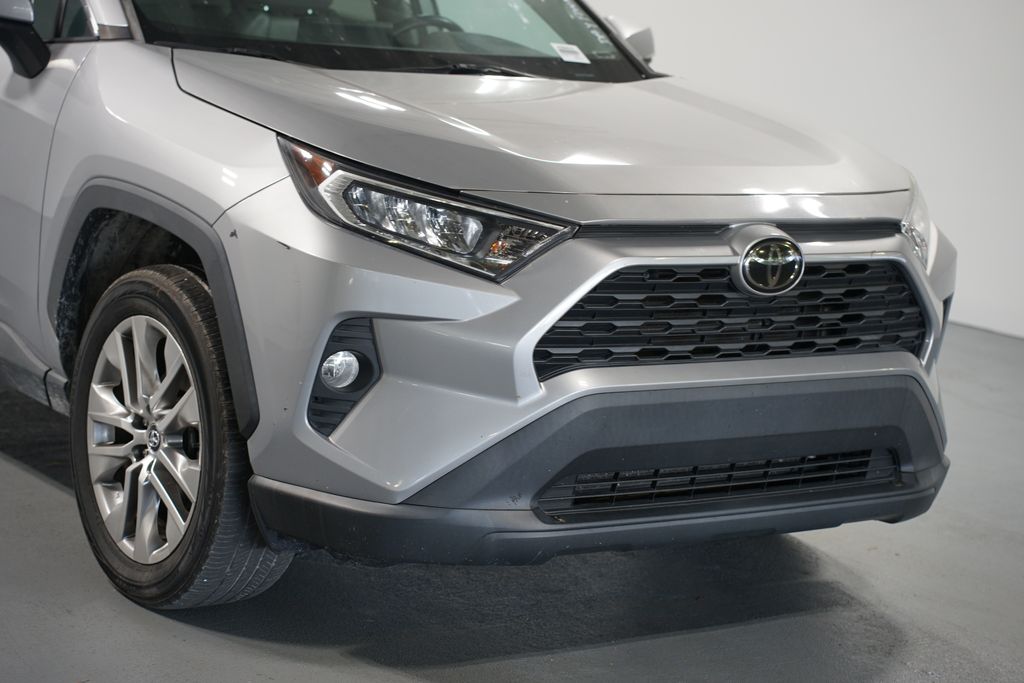 Thumbnail: 2020 Toyota RAV4 - 4