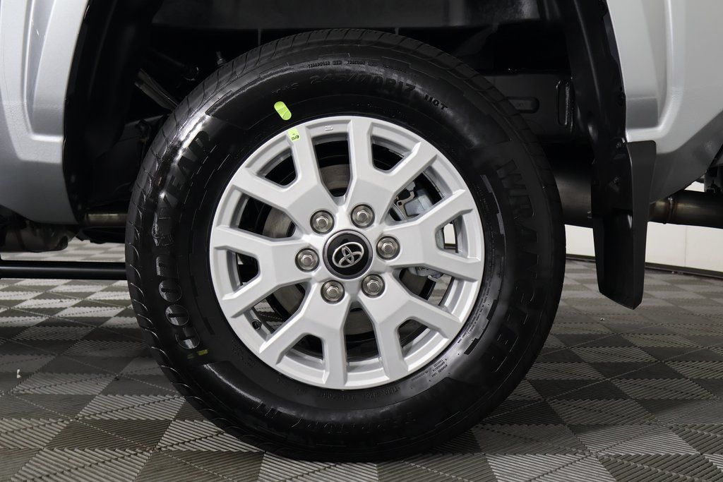 Thumbnail: 2025 Toyota Tacoma - 10