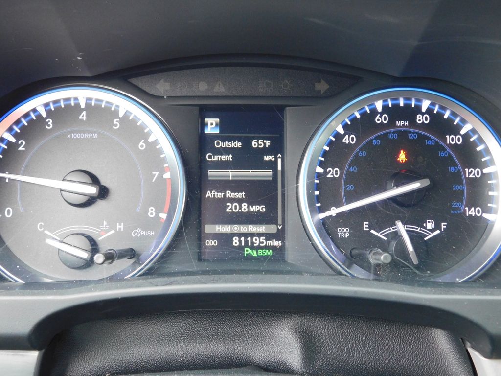 Thumbnail: 2018 Toyota Highlander - 12