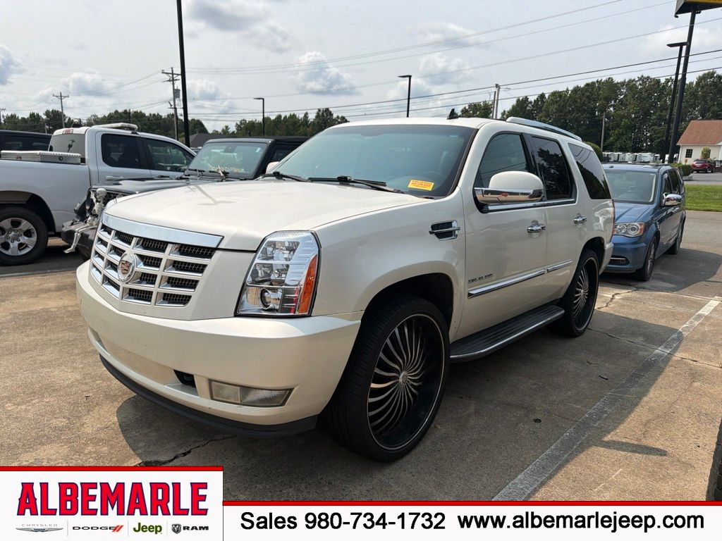 2010 Cadillac Escalade Luxury RWD