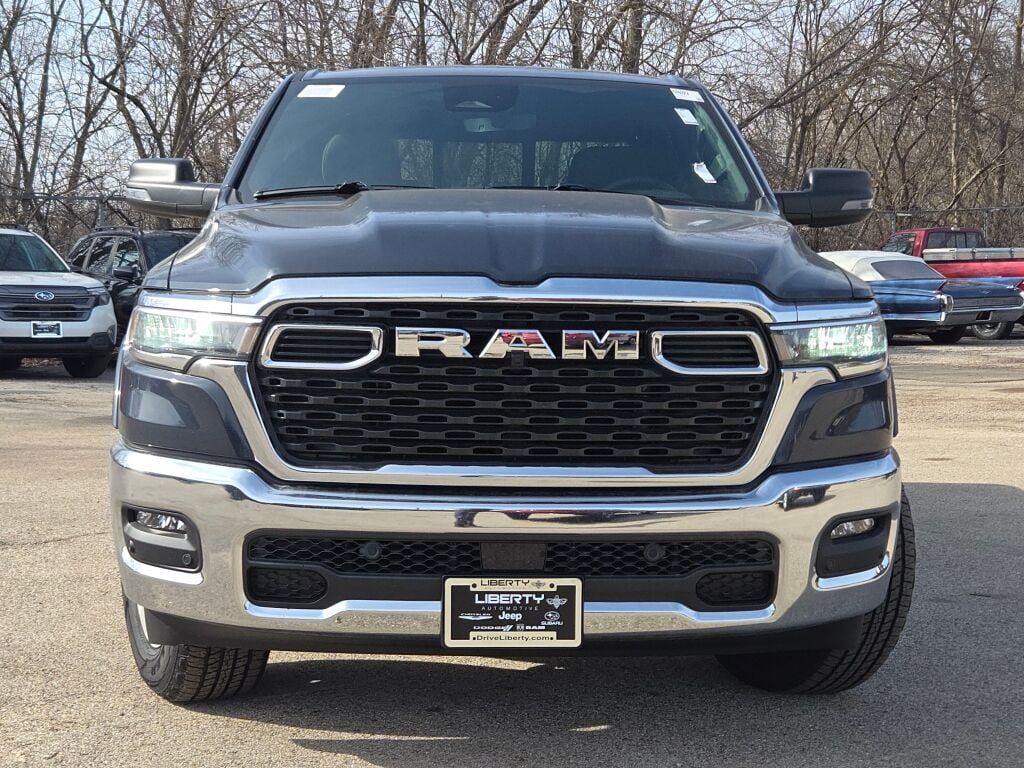 View vehicle photo 4