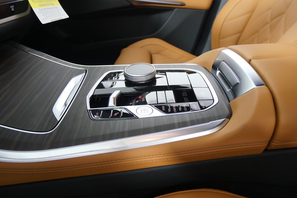 Thumbnail: 2026 BMW X5 - 21