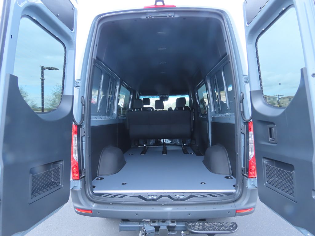 2024 Mercedes-Benz Sprinter 2500 27