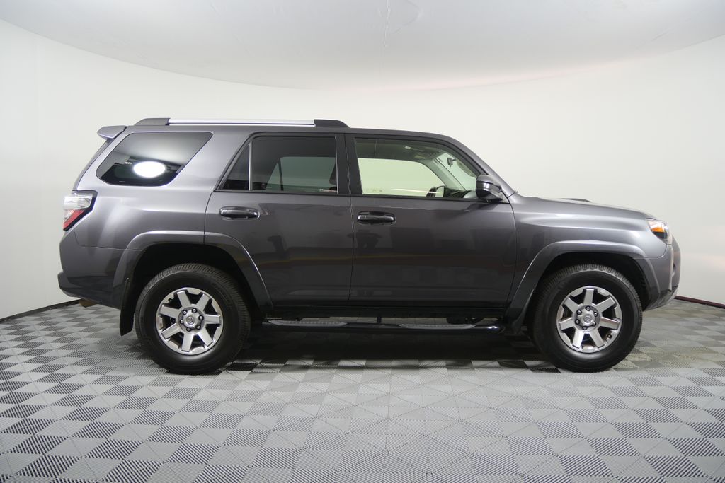 Thumbnail: 2014 Toyota 4Runner - 2