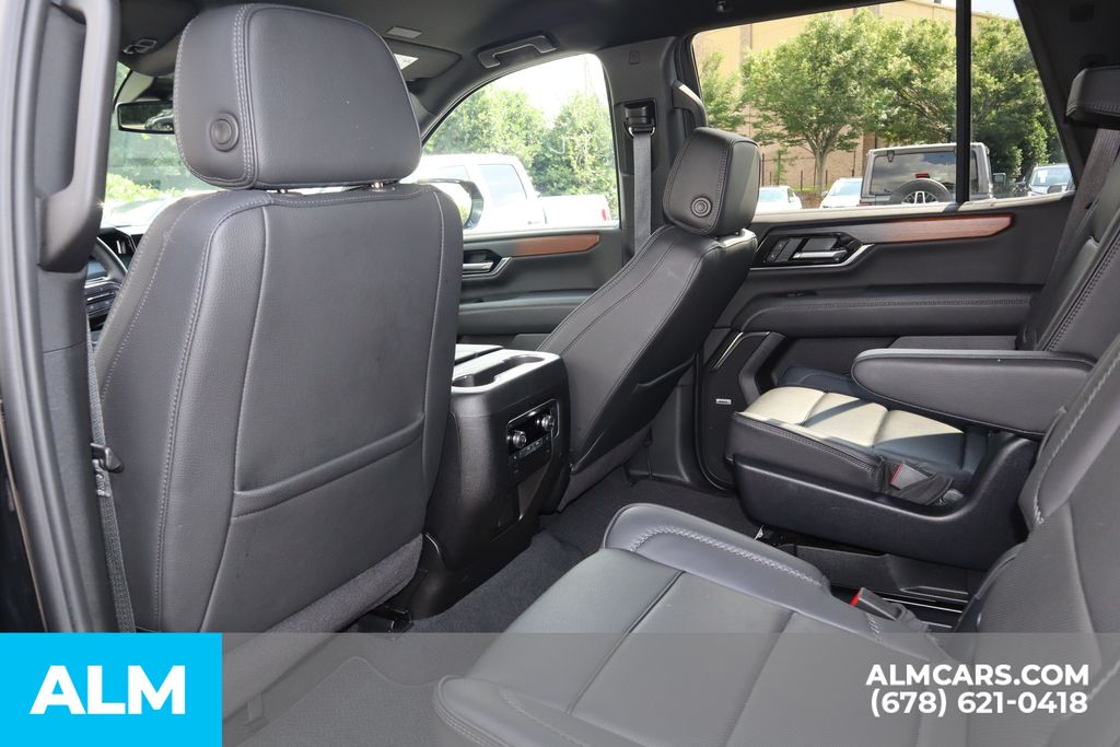 Used 2025 Black GMC Denali image 18